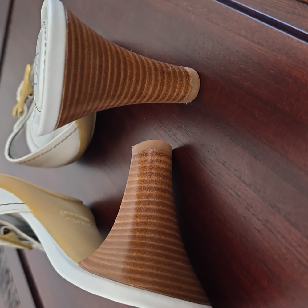 NIB Coach VINTAGE White LEATHER PENNI BABYCALF Ktten Heels 9.5 - Picture 4 of 6